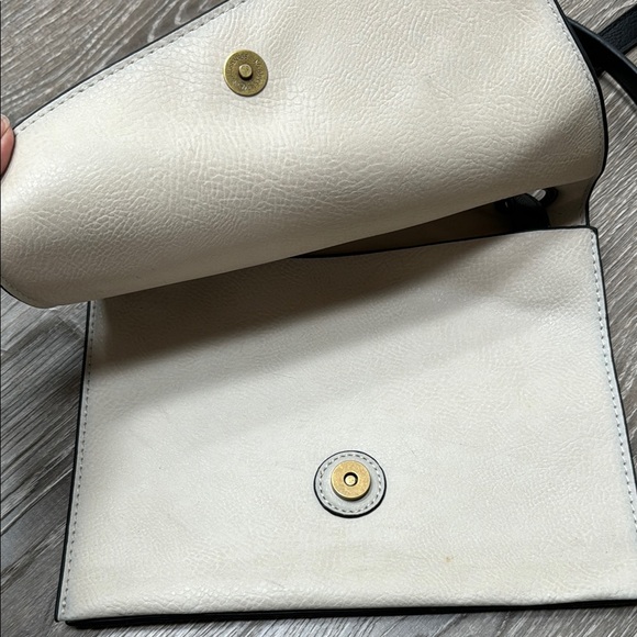 Carlos Santana Women’s Black and Beige Crossbody Bag Minimalist Look - Picture 3 of 6